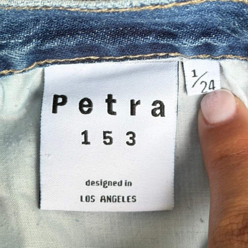 Altard State Petra 153 Distressed Denim Shorts Medium Wash Blue Womens Size 1/24 - Picture 3 of 9
